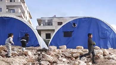 خيم لمنكوبي الزلزال في سوريا